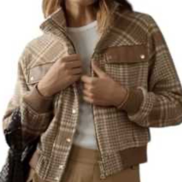 Bagatelle Plaid Tan Wool Blend Snaps Women's Jacket - Picture 3 of 12